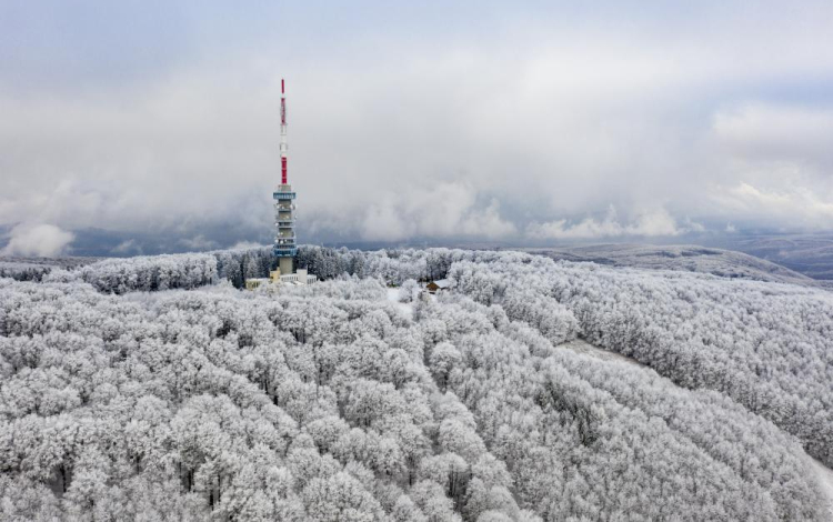 Kékestetőn csütörtökön csak mínusz 2 Celsius-fokig emelkedett a hőmérséklet