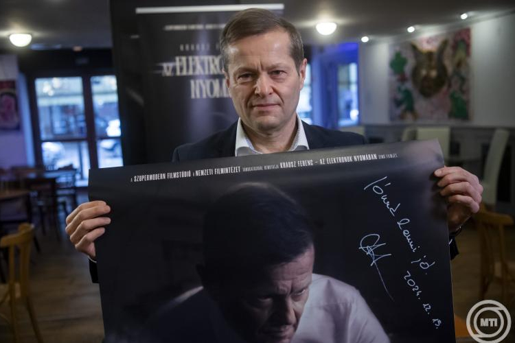 Krausz Ferenc életútjáról készült dokumentumfilm