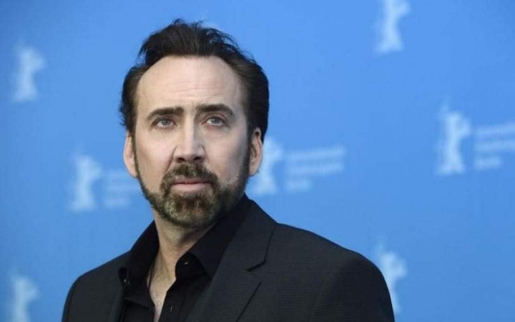 Nicolas Cage a szitokszavak nyomába ered a Netflix új sorozatában